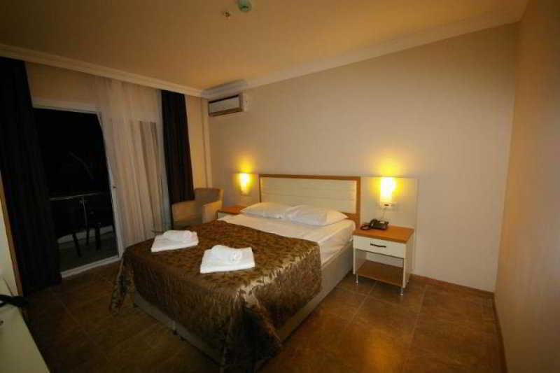 Bitez Risa Hotel ภายนอก รูปภาพ